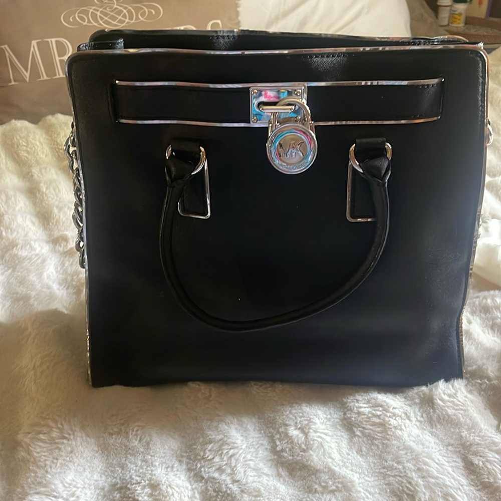 Michael Kors Hamilton Large Black Leather Tote